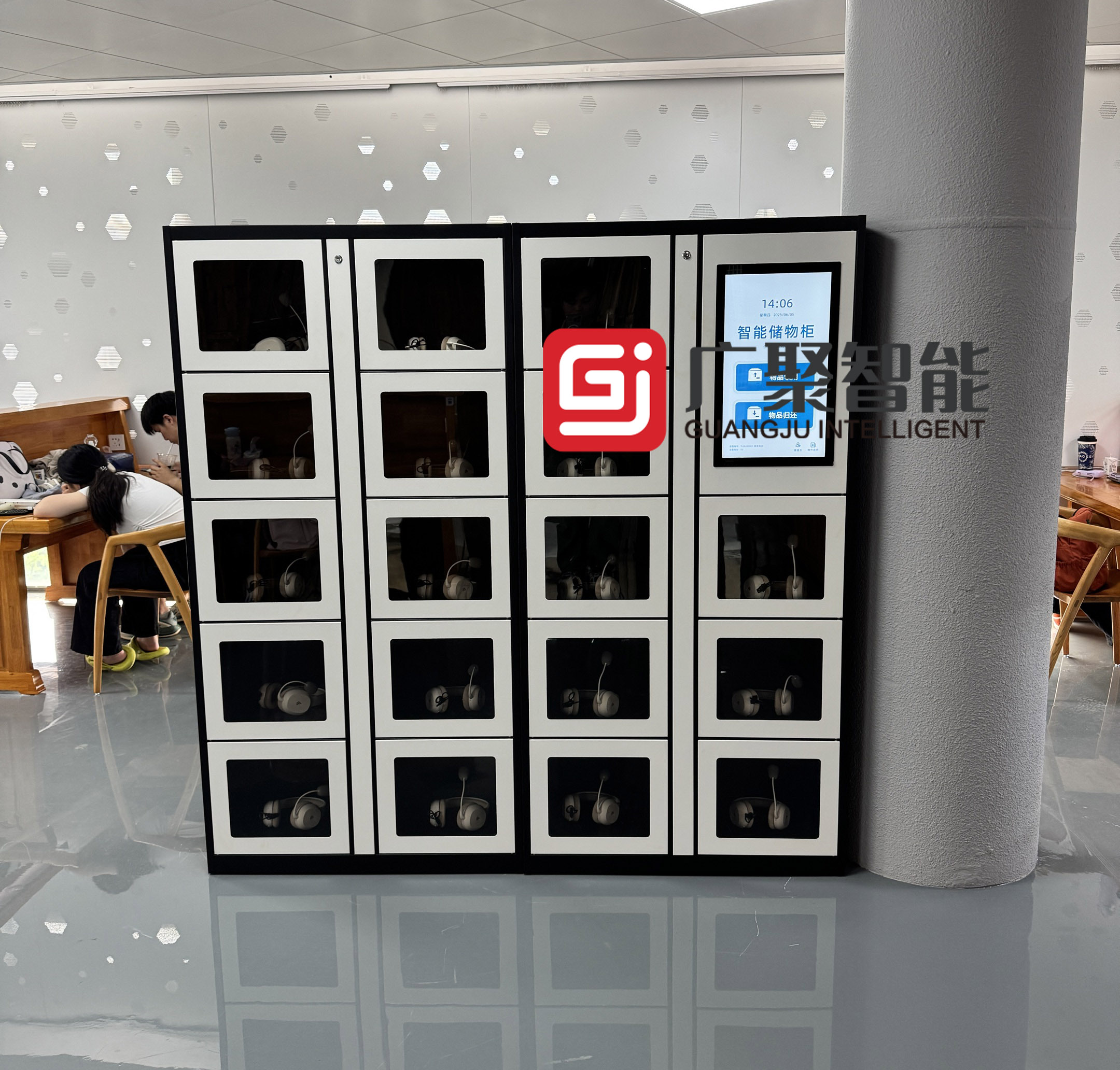 東莞某大學(xué)共享智能儲物柜調(diào)試完成